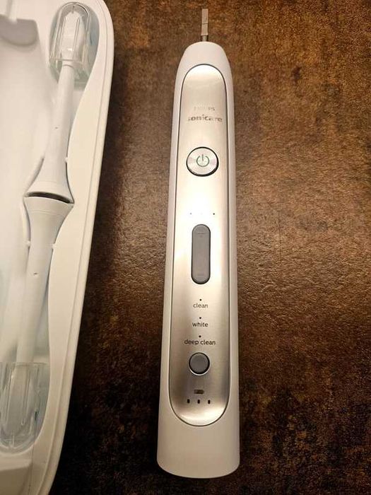 Szczoteczka soniczna Philips model hx9160 2x końcówka i etui