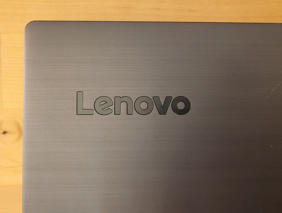 PC Portátil Lenovo V330 i3 c/ SDD 128Gb + HDD 500Gb