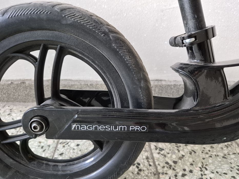 Rowerek biegowy Cariboo Magnesium Pro