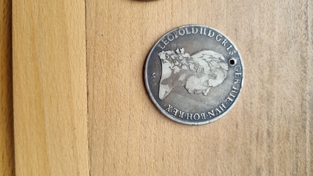 Moedas antigas variadas