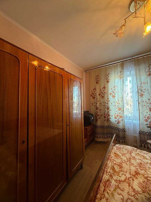 Продається трикімнатна квартира по вулиці Гончій, центр міста!