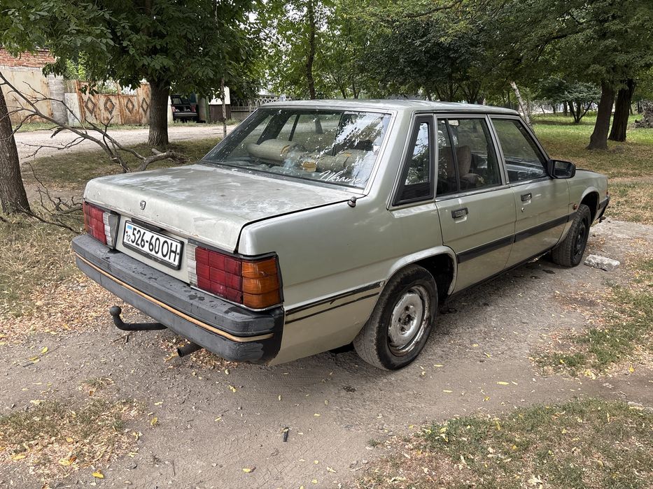 Продам мазду 929