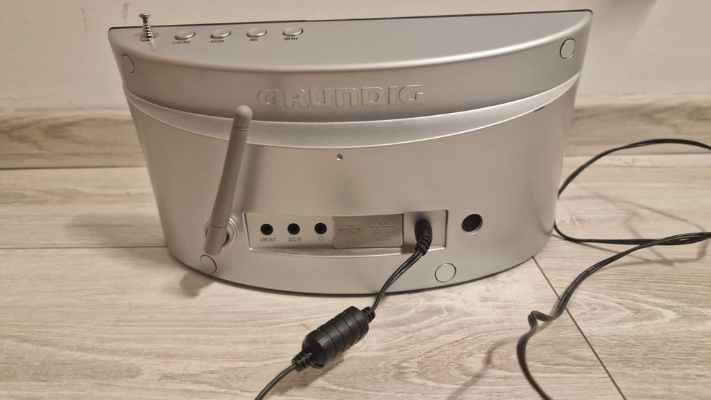 Grundig Cosmopolitan 3F WEB Radio INTERNETOWE