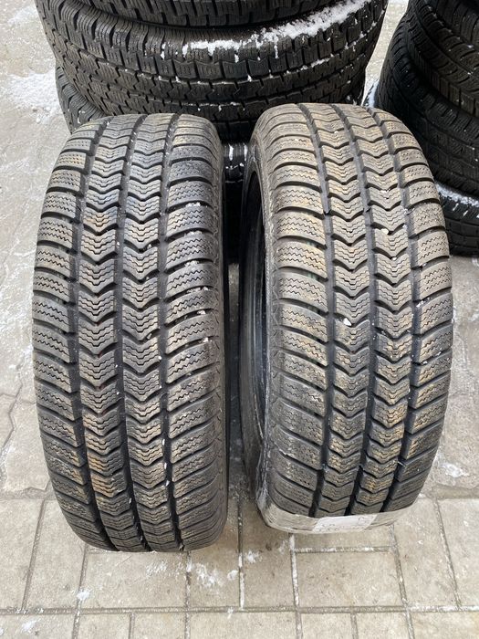 Шини 215 65R16C 109/107  Semperit Van-Grip 2