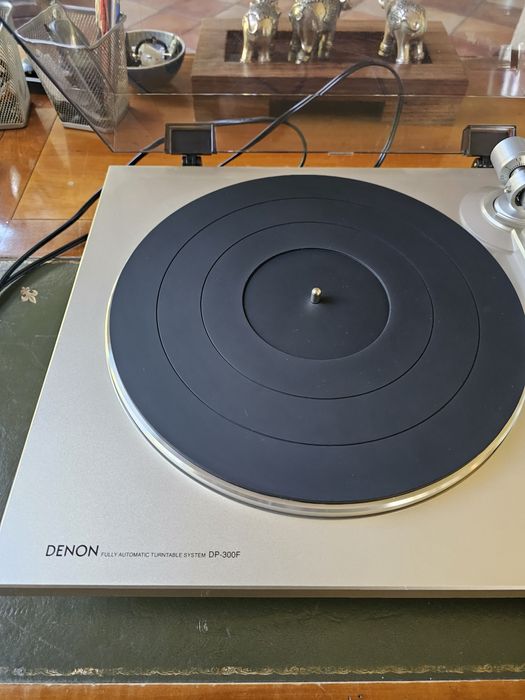 Gramofon Denon DP-300F plus gratis vinyl winyl