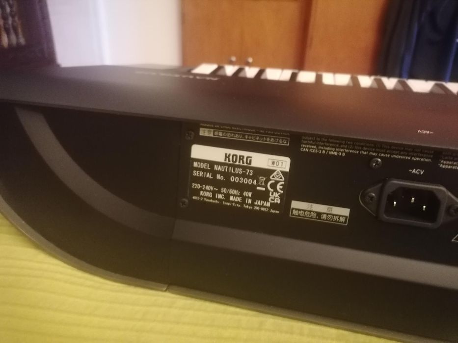 Sintetizador Korg Nautilus 73 como novo