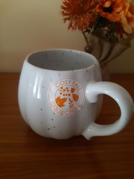 Pumpkin-Shaped Mug446772874566717440