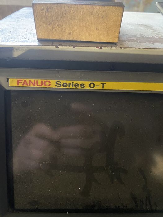 Токарний чпу станок верстат