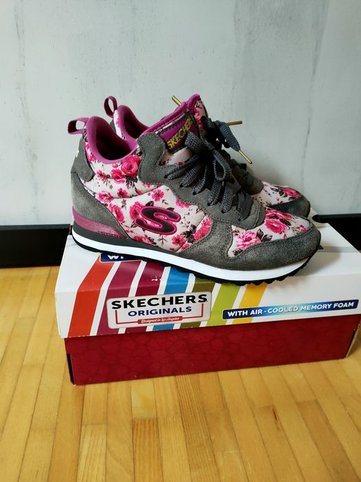 Sneakersy Skechers na ukrytej koturnie roz. 37