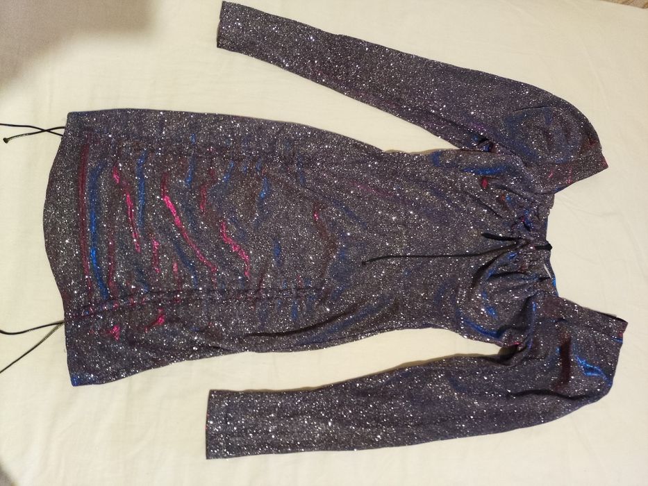 Платье люрекс со спущенными плечами