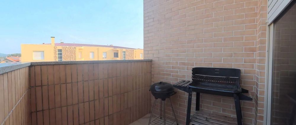 Apartamento T3 com Garagem Fechada e Vista Desafogada – Forjães