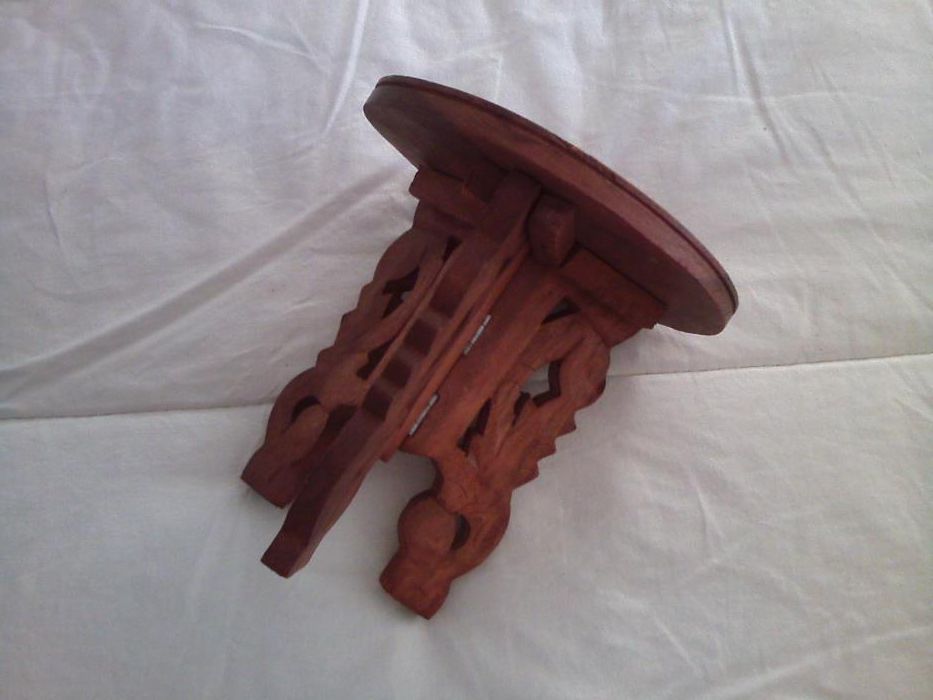 Mesa Miniatura Tripé Indiana