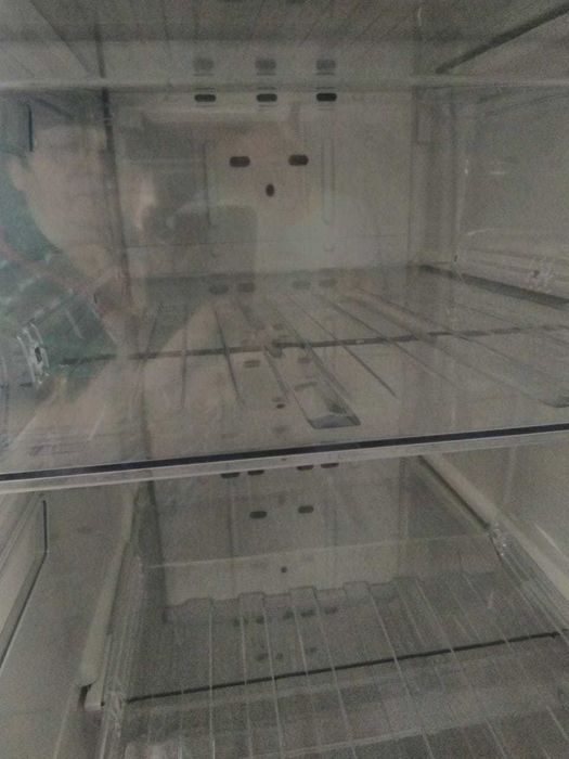 Морозильная камера Electrolux 229 л. (EUF2743AOW)