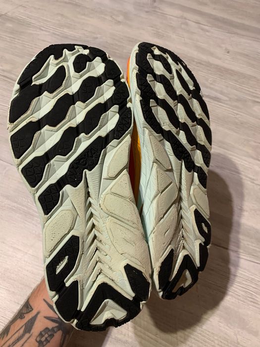 Кросівки Hoka one one Clifton 8 оригінал р39