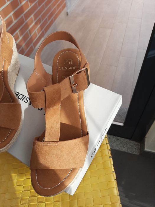 Sandálias mel com cunha corda novas da SEASIDE