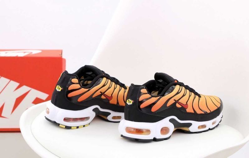 Кроссовки Nike Air Max TN Plus Oreo кросівки найк аир макс тн (36-45)