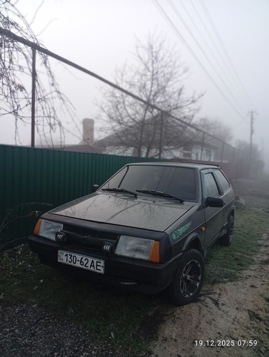 Авто в адекватному стані сів поїхав 
Встановлено відкапіталений двигун 1,5, працює чітко на газу,та бензині 
КПП пятиступка хороша , також замінено  зчеплення.музика, фаркоп,гума бц20,пічка гріє добре 
Продаж по тп є номер власника