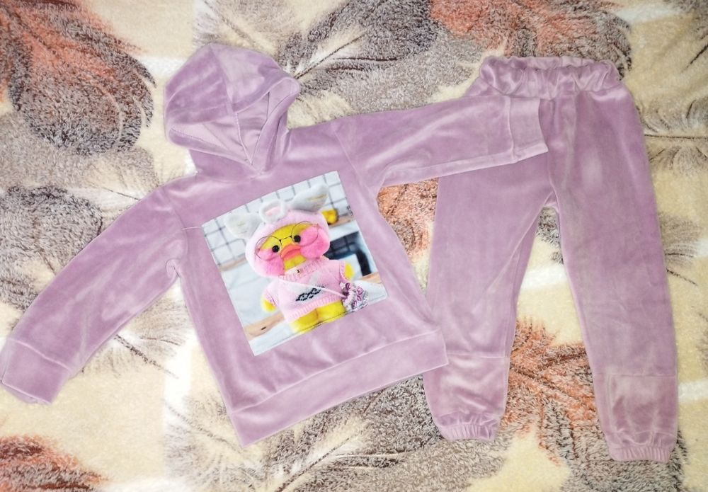 Костюм Georgе на дівчинку.