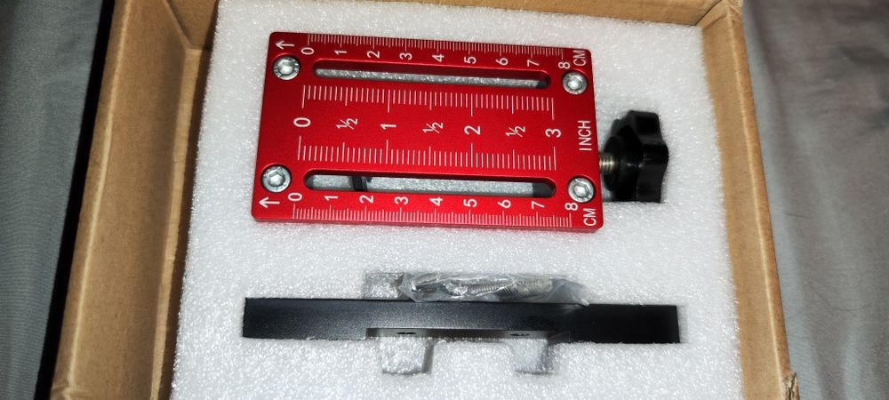 Pozycjoner do montażu drzwi szafkowy h