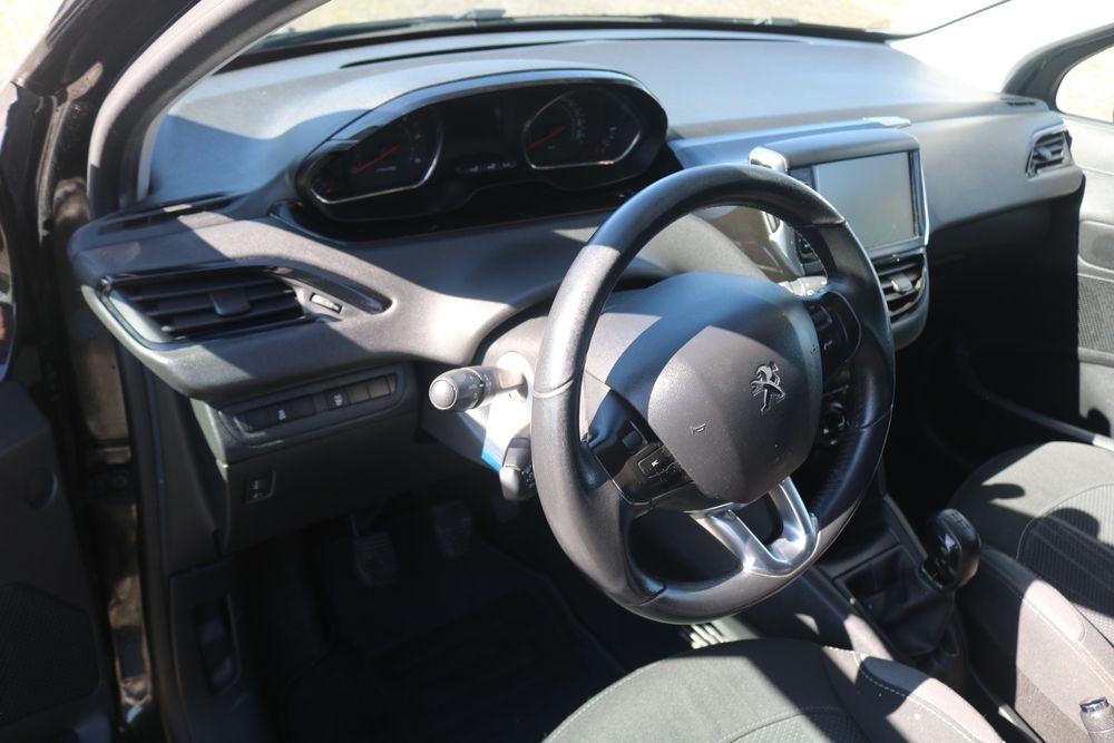 Peugeot 208 active
