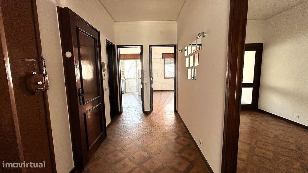 Apartamento T2 para arrendamento