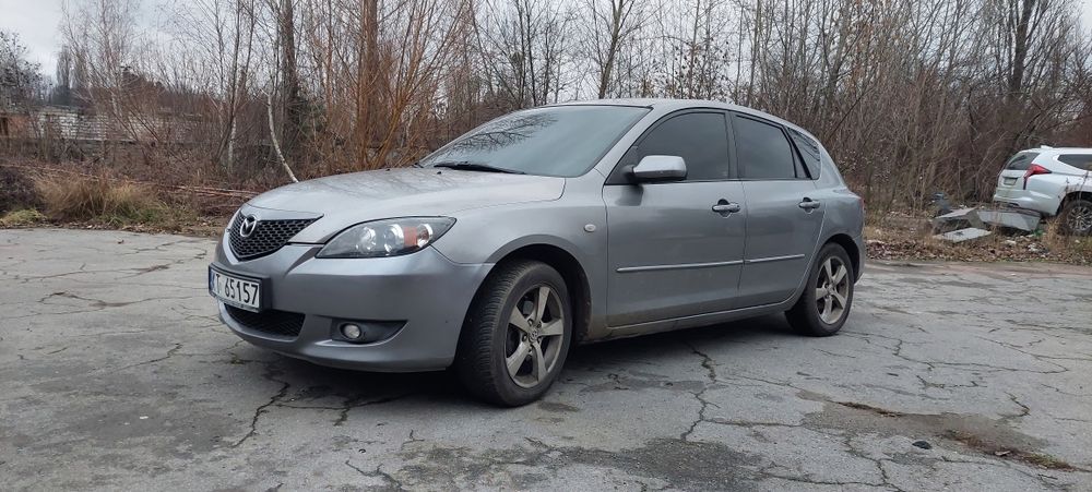 Продам  мазду  3