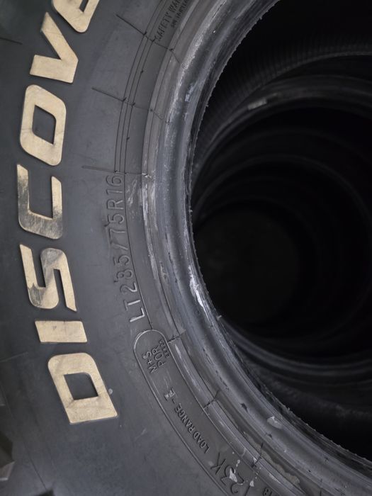 5 pneus 285/75R16 Cooper Discoverer STT Pro