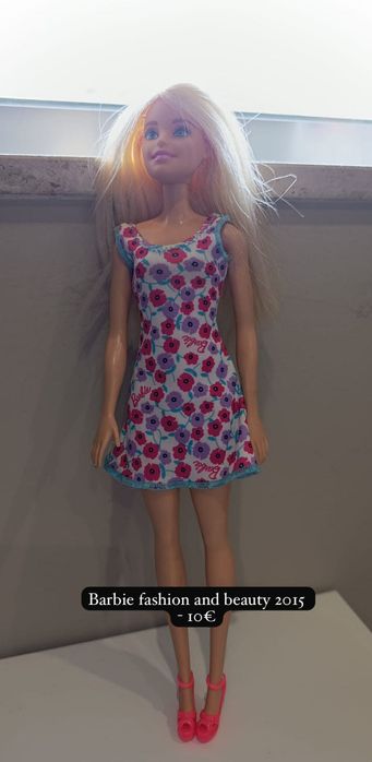 Vendo Barbies originais usadas em bom estado