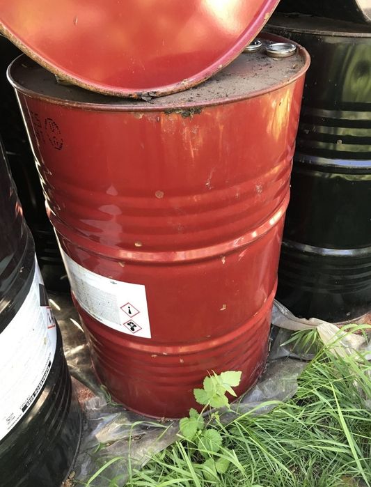 Продам металлические бочки 200 л
