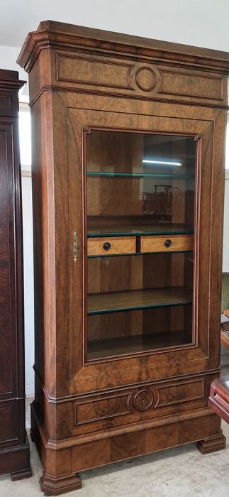 Movel vitrine nogueira