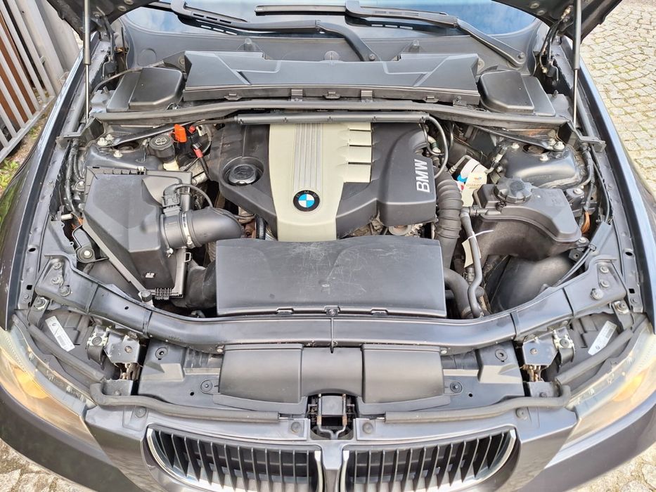 BMW E91 2008 2.0 163km