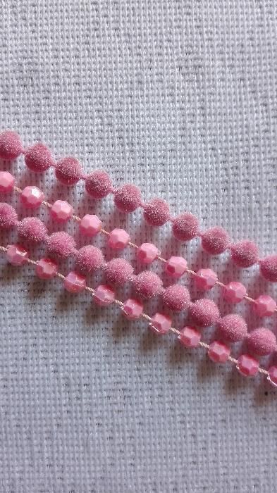 Podwójny różowy naszyjnik