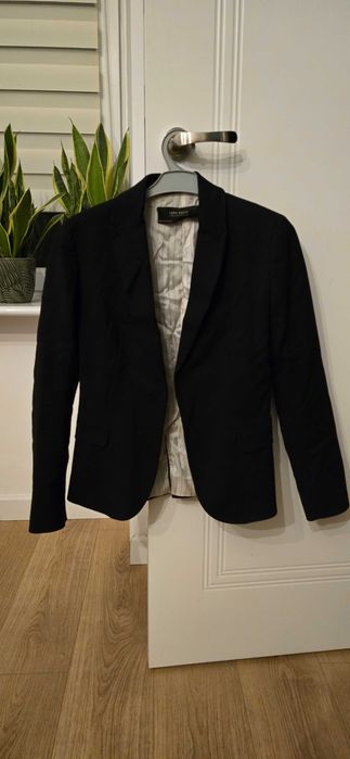 Czarna marynarka Zara Basic