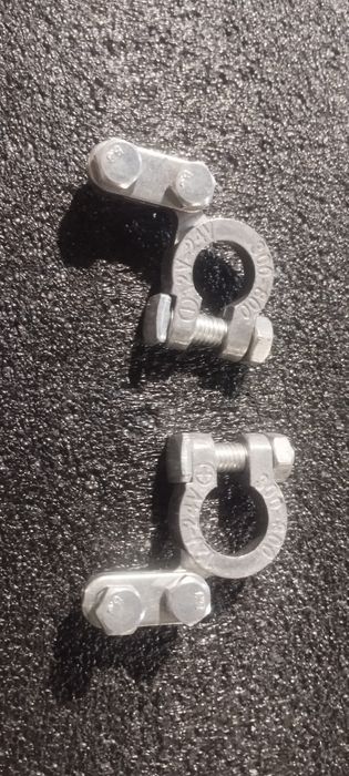 Клеми акумуляторні