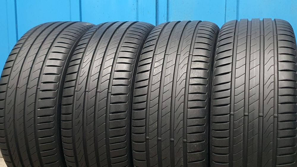 Opony letnie bez napraw  4 x 215 55 R17 Pirelli Cinturato