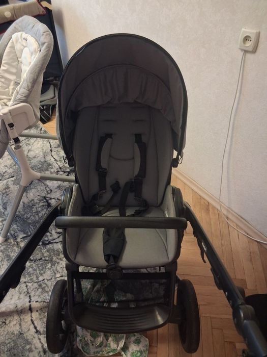 Продам каляску в чудовому стані
