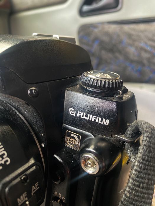 Fujifilm finepix s3pro, super ssd легенда, симуляція плівки.