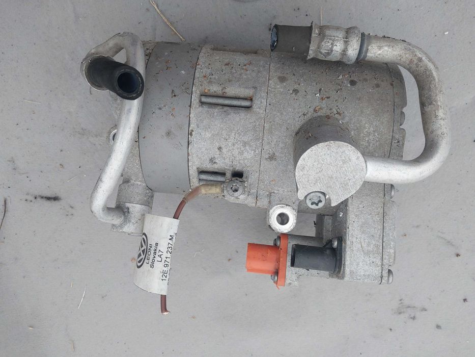Kompresor sprezarka klimatyzacji vw up  2021r 3gd--816--803a