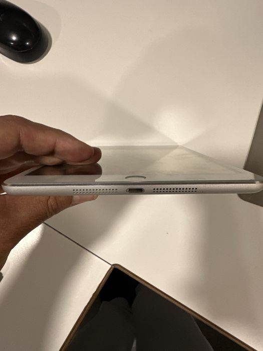 LER DESCRIÇÃO - Ipad mini - Sem uso (para peças)