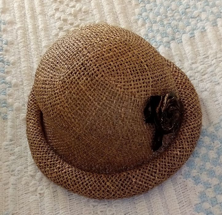 Chapéus 2euros cada