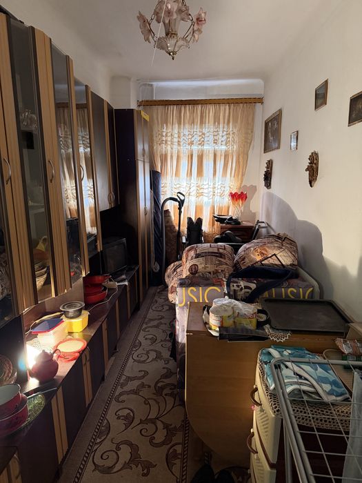 Продається двохкімнатна квартира