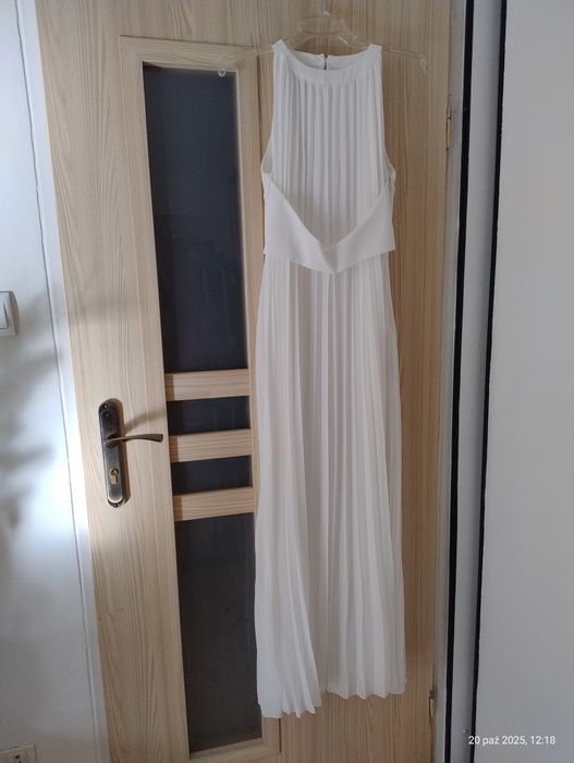 Zwiewna biała suknia plisy ślubna wieczorowa studniówka bal Apart 34