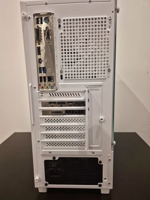 Computador i5 / 24GB / GTX 980 Ti