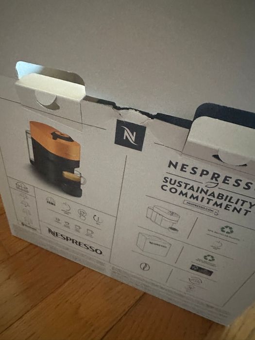 Máquina de café Nespresso Vertuo Pop