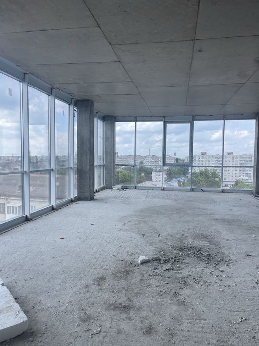 Продаж офісних приміщень 8/10  Киівська 40