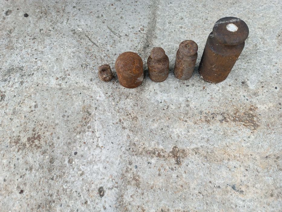 Odważniki różna waga  metalowe używane