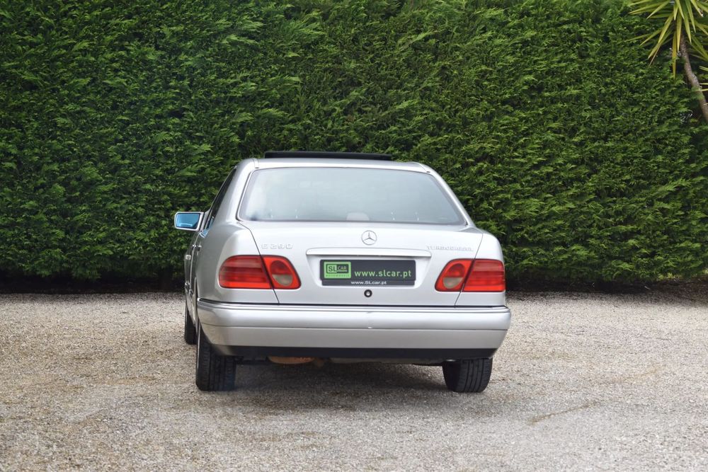 Mercedes-Benz E 290 TD Avantgarde foto 4