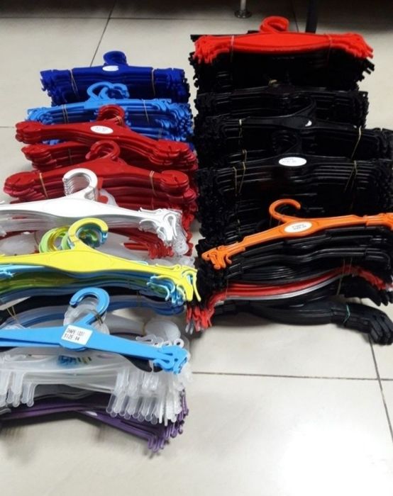 Вешалки. Маленькие.