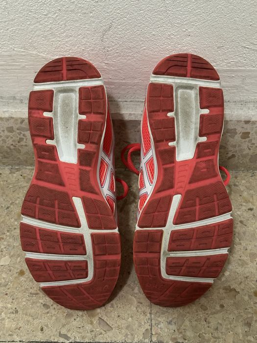 Ténis ASICS cor de rosa. Tam: 37