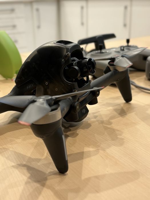 DJI FPV Drone.64551910537859120